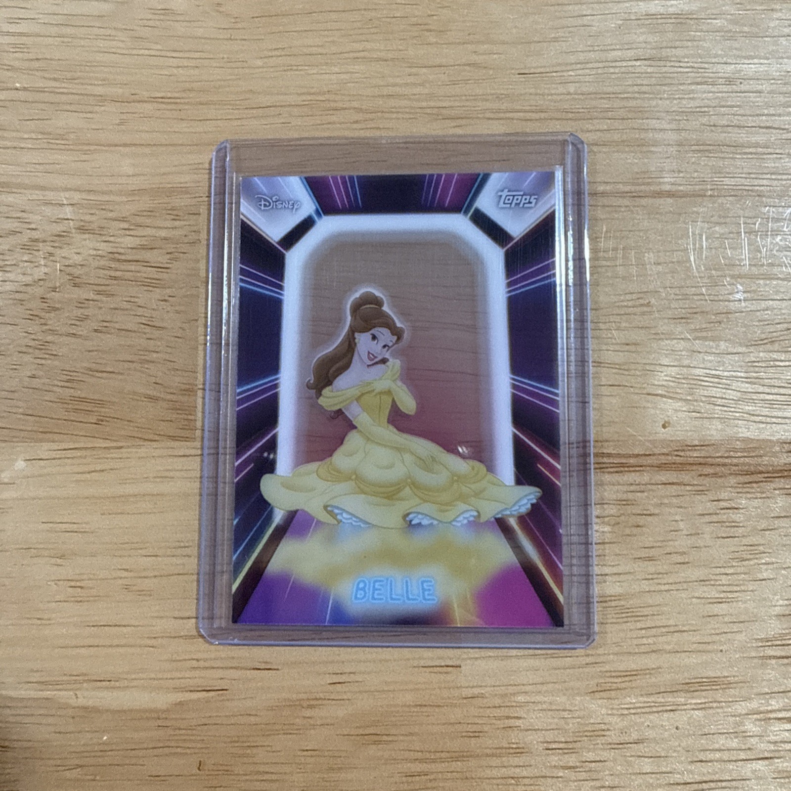 Topps 2026 Disney Neon Belle Illuminated Neon Lights NPL-4 Trading Card