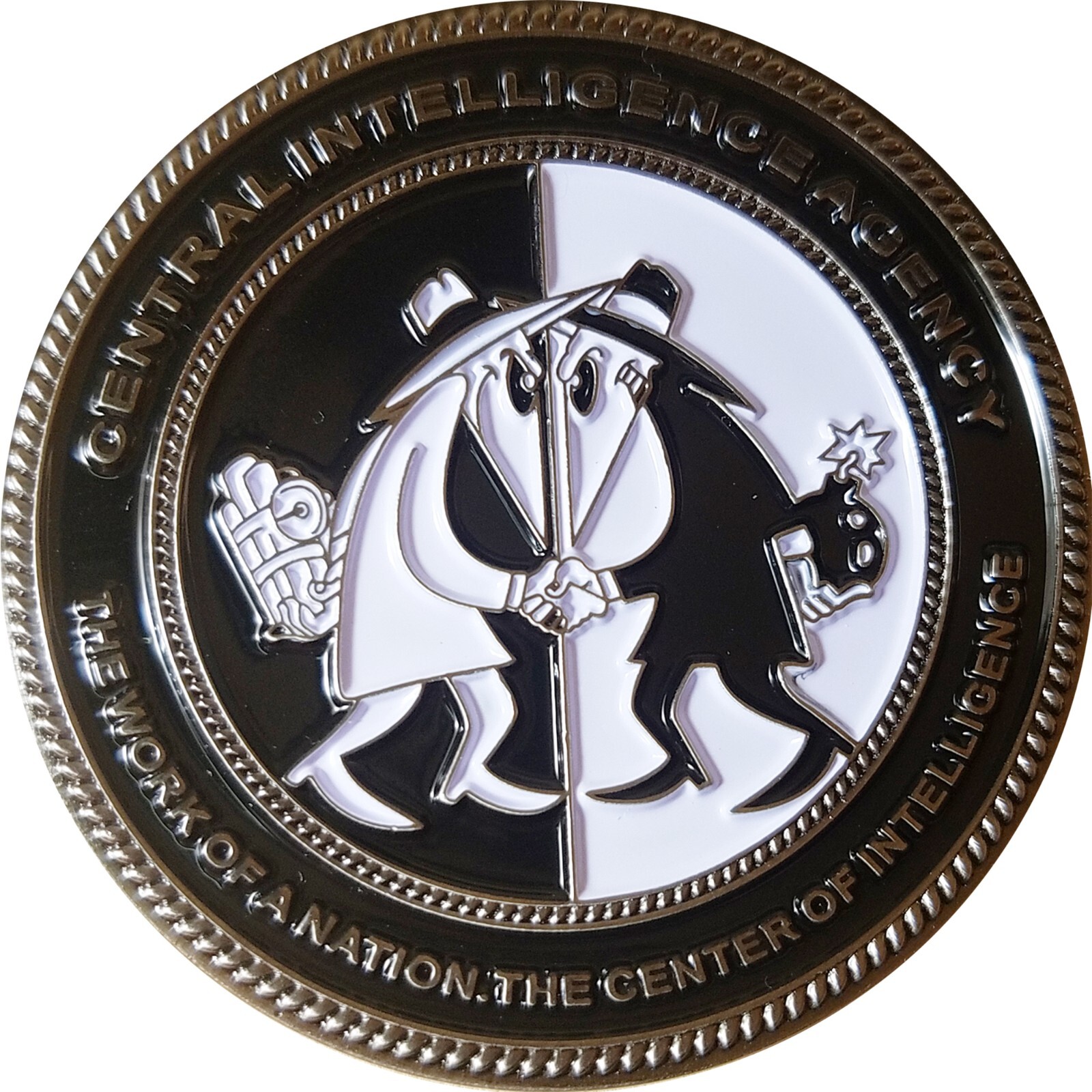 CIA SPY VS SPY CENTRAL INTELLIGENCE AGENCY CHALLENGE COIN 2″ 40