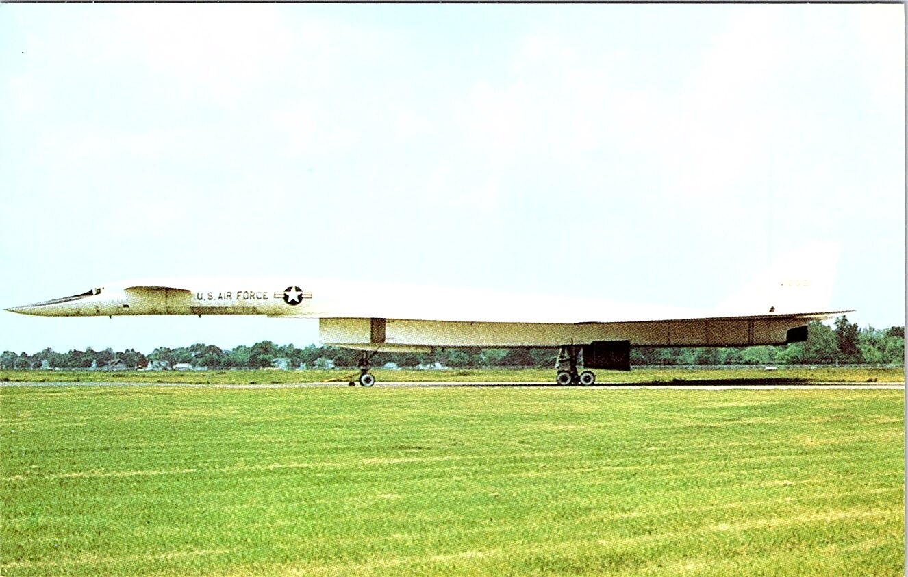 VINTAGE NORTH AMERICAN XB-70 “VALKYRIE”~AIRPLANE POSTCARD KF