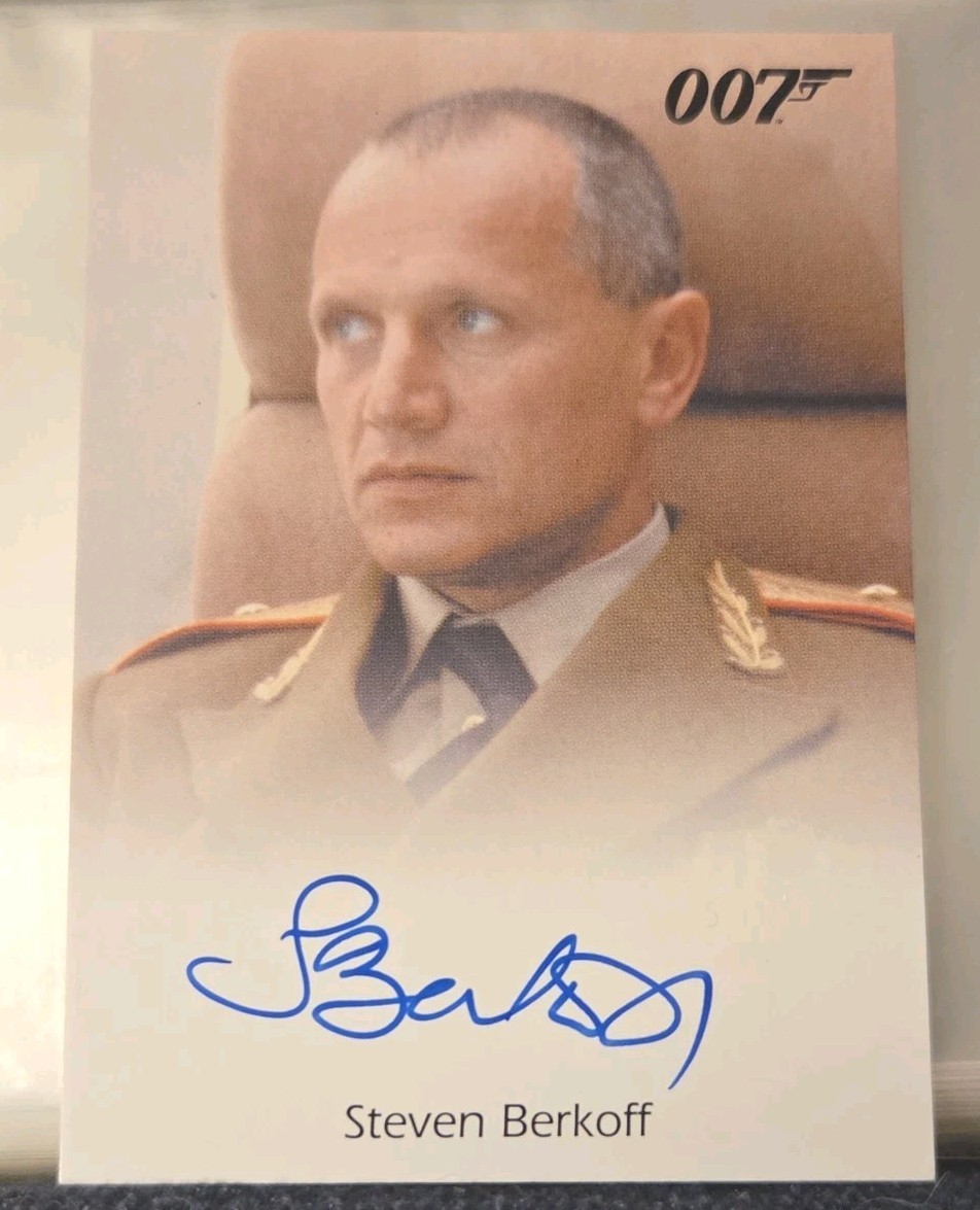 2013 James Bond Autographs/Relics Steven Berkoff Full Bleed autograph card Octop