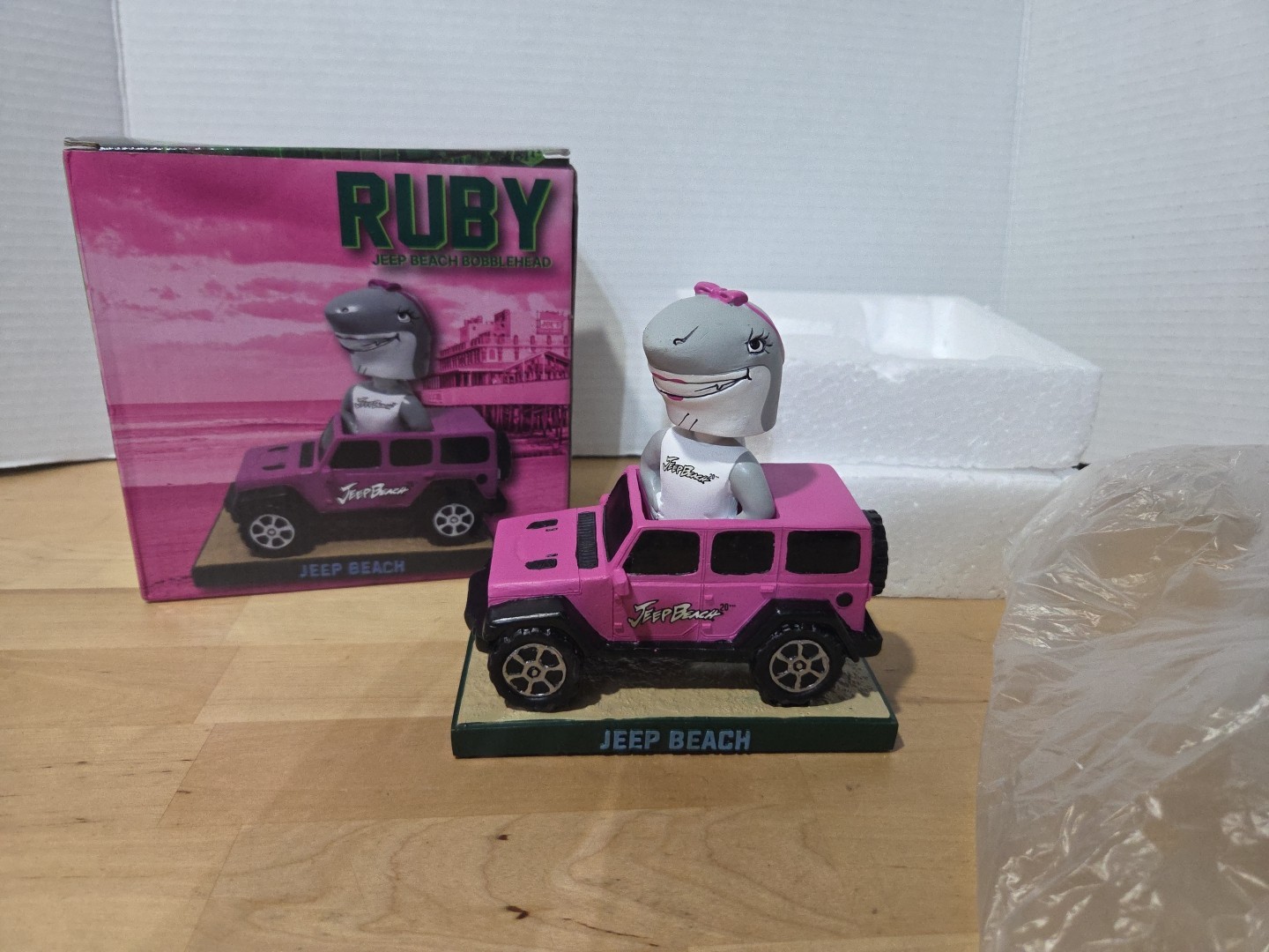 Daytona Tortugas Baseball Ruby Jeep Beach Shark Bobblehead Pink Jeep