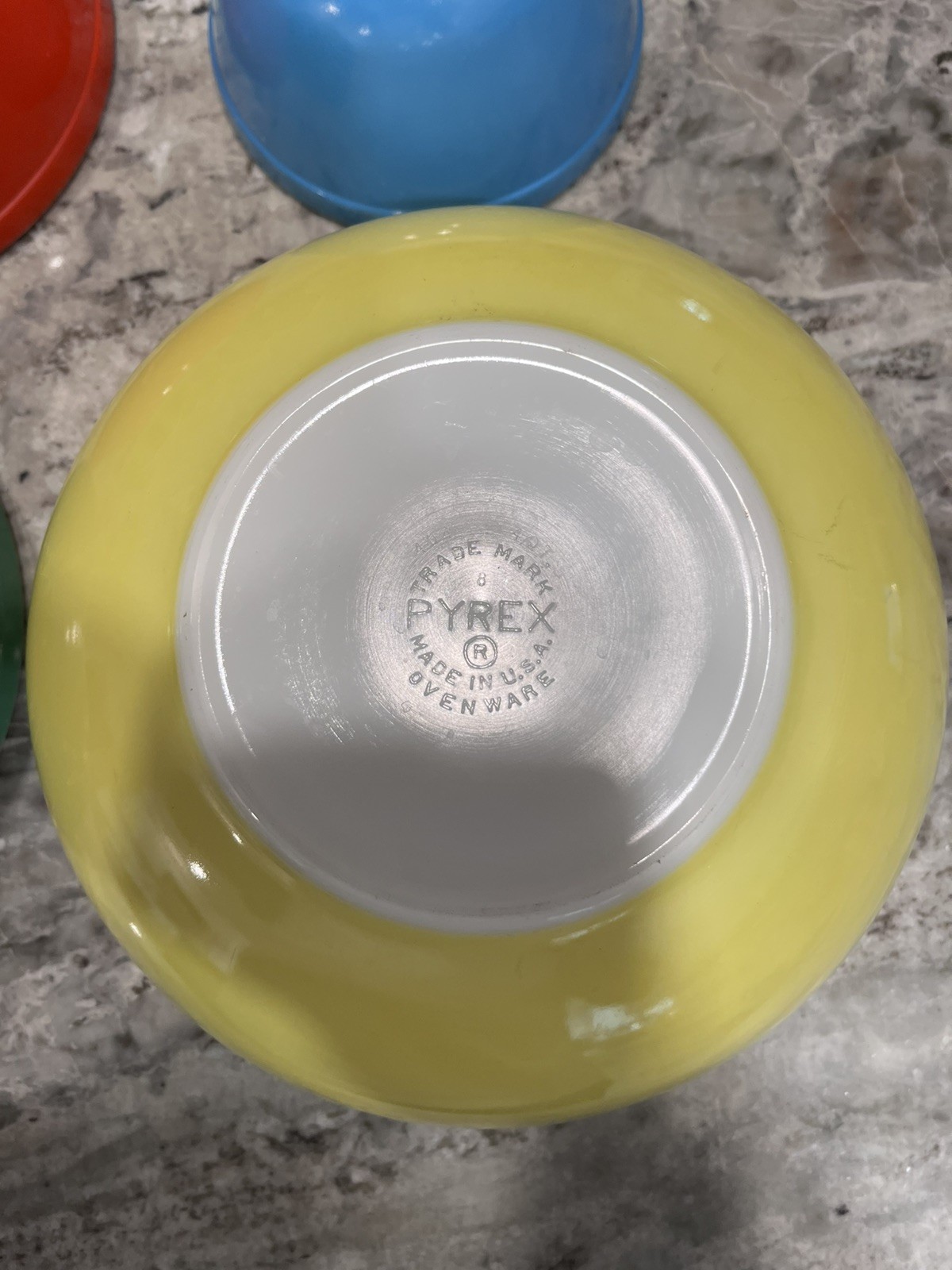Pyrex Complete Set 4 PRIMARY COLORS Nesting Bowls 401 402 403 404 Vintage