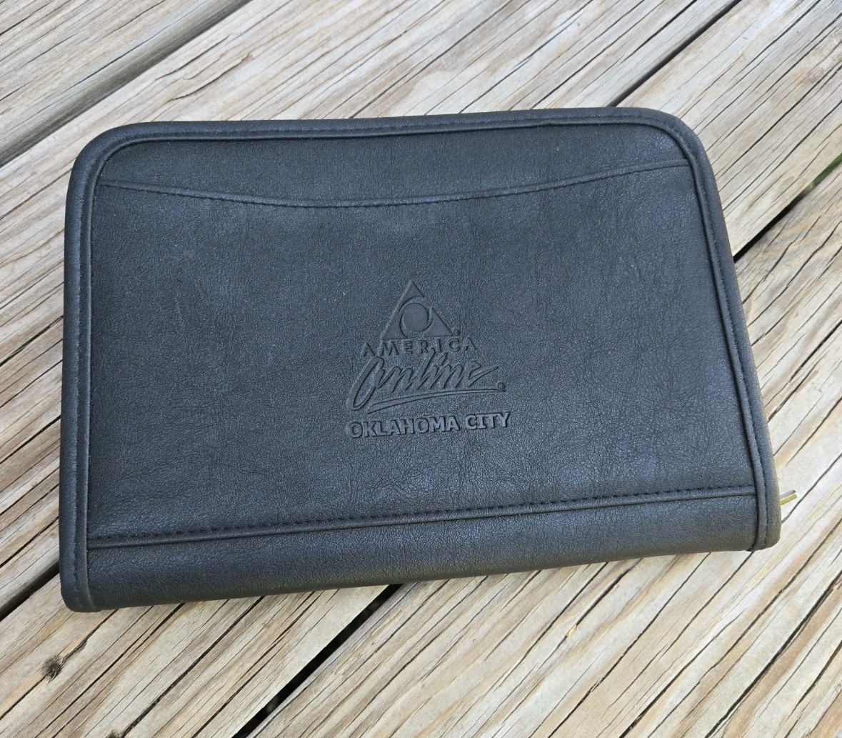 90s Tech AOL America Online OKC Oklahoma City Vintage Portfolio Notebook Leeds