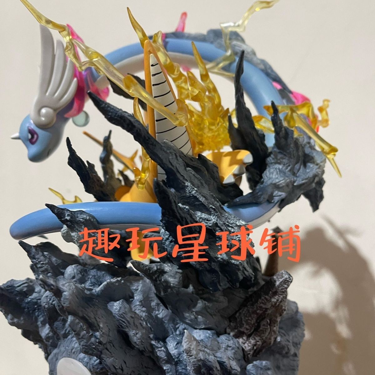 H30CM Dragonite Evolutionary Group Statue LED Model W/Box Toy Collectibles Gift