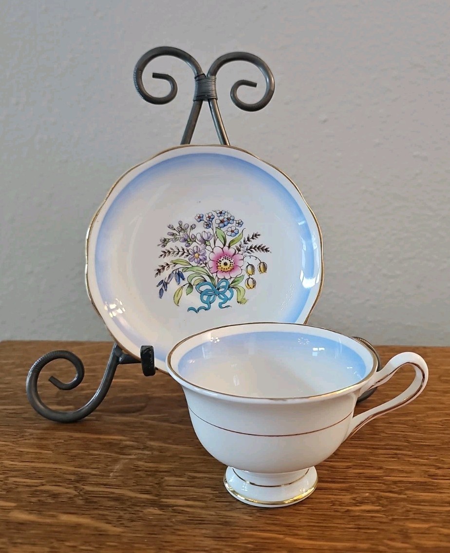 Royal Albert Cup And Saucer – Blue Ribbon aka Floral Bouquet England 1935 – 45