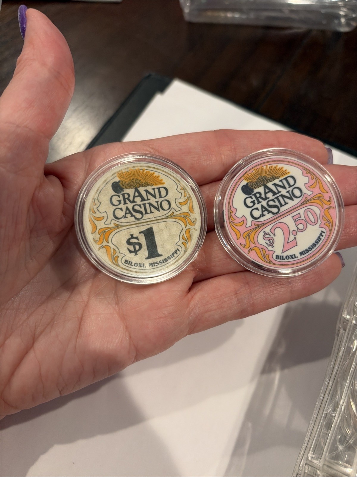 Grand Casino Biloxi, Mississippi $1 & $2.50 Casino Chips In A Case