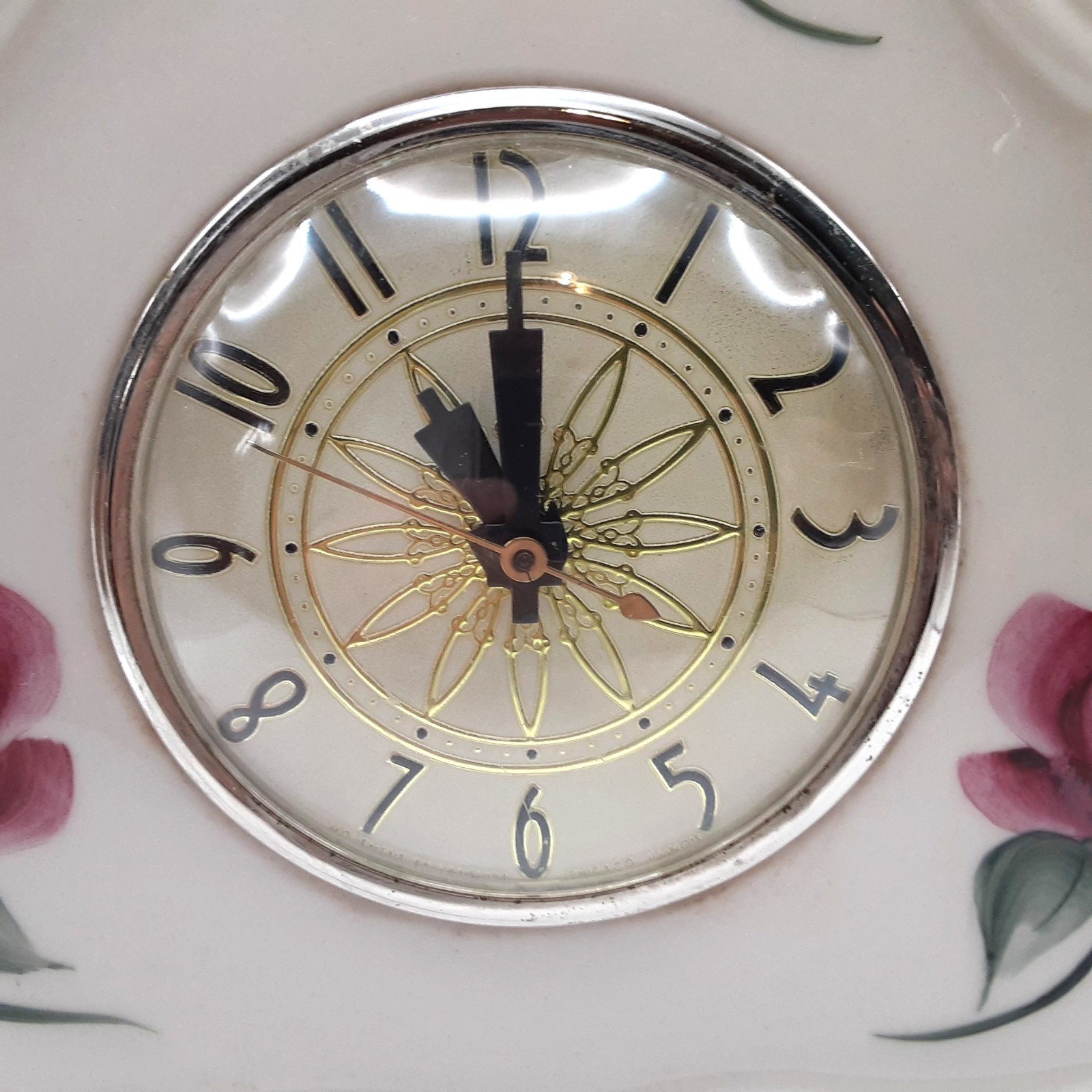 Vntg MCM Porcelain Mantel Clock, Moss Rose Pattern, Electric-Works, white pink