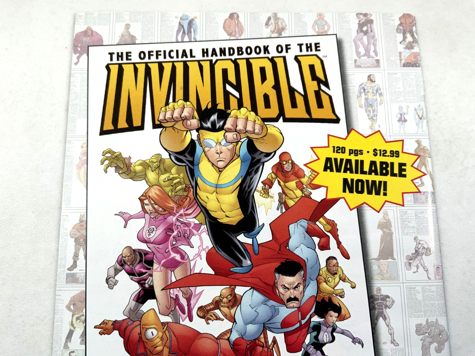 Image INVINCIBLE PRESENTS ATOM EVE (2007) #1 Good Girl Cover NM- 9.2 Ships FREE!