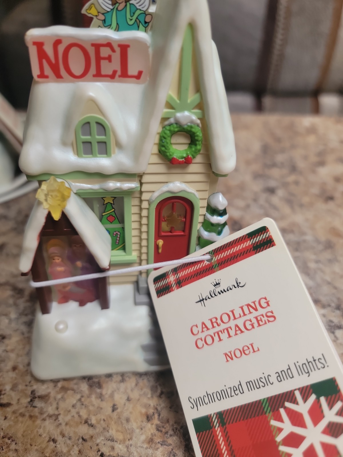Hallmark Caroling Cottages Synchronized Music and Lights Houses…tested, Set of 4