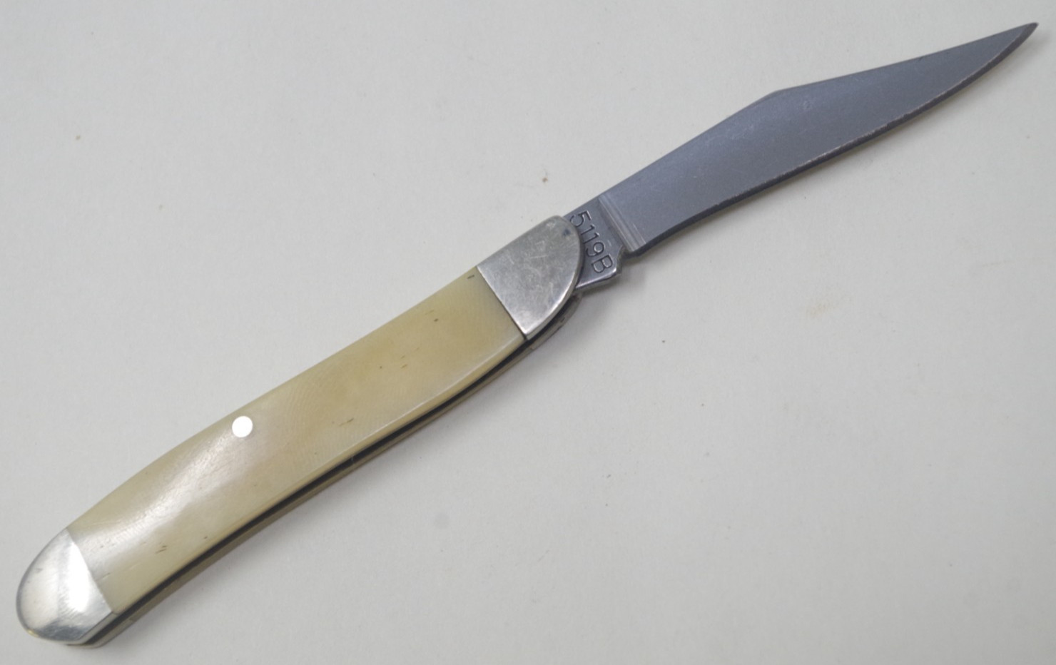 Smooth White Bone Moore Maker Folding Pen Knife 5119B USA – Factory Overstock