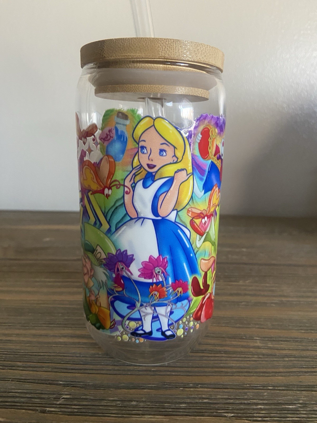 ALICE IN WONDERLAND 16 oz GLASS TUMBLER WITH BAMBOO LID & CURVED GLASS STRAW