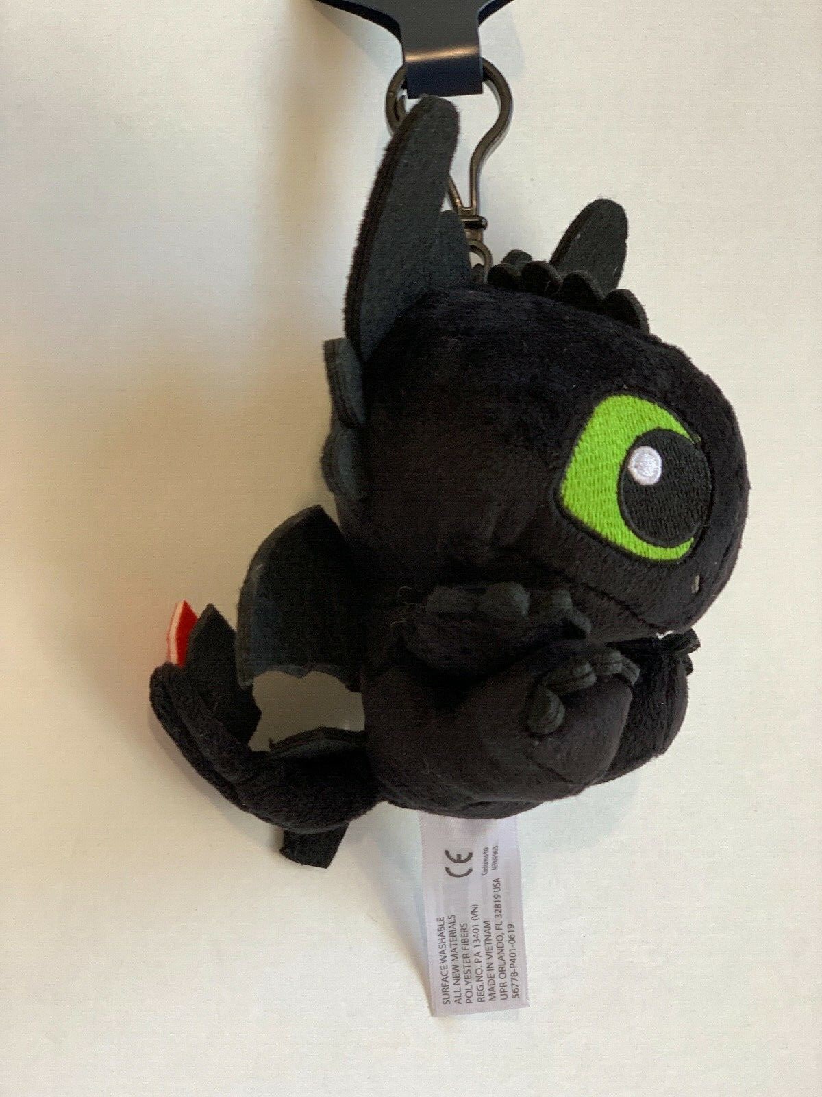 Universal Studios Exclusive How To Train Your Dragon Toothless 4″ Plush Keychain