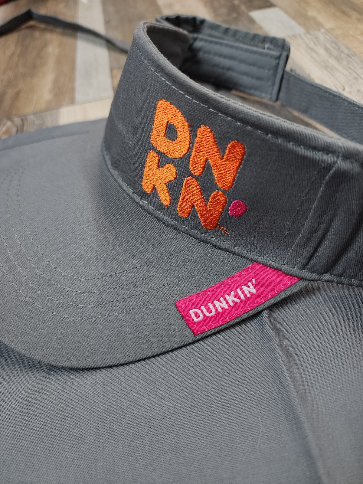 New Without Tags Set GRAY Dunkin Donuts Uniform Apron S/M +Adult Visor Halloween