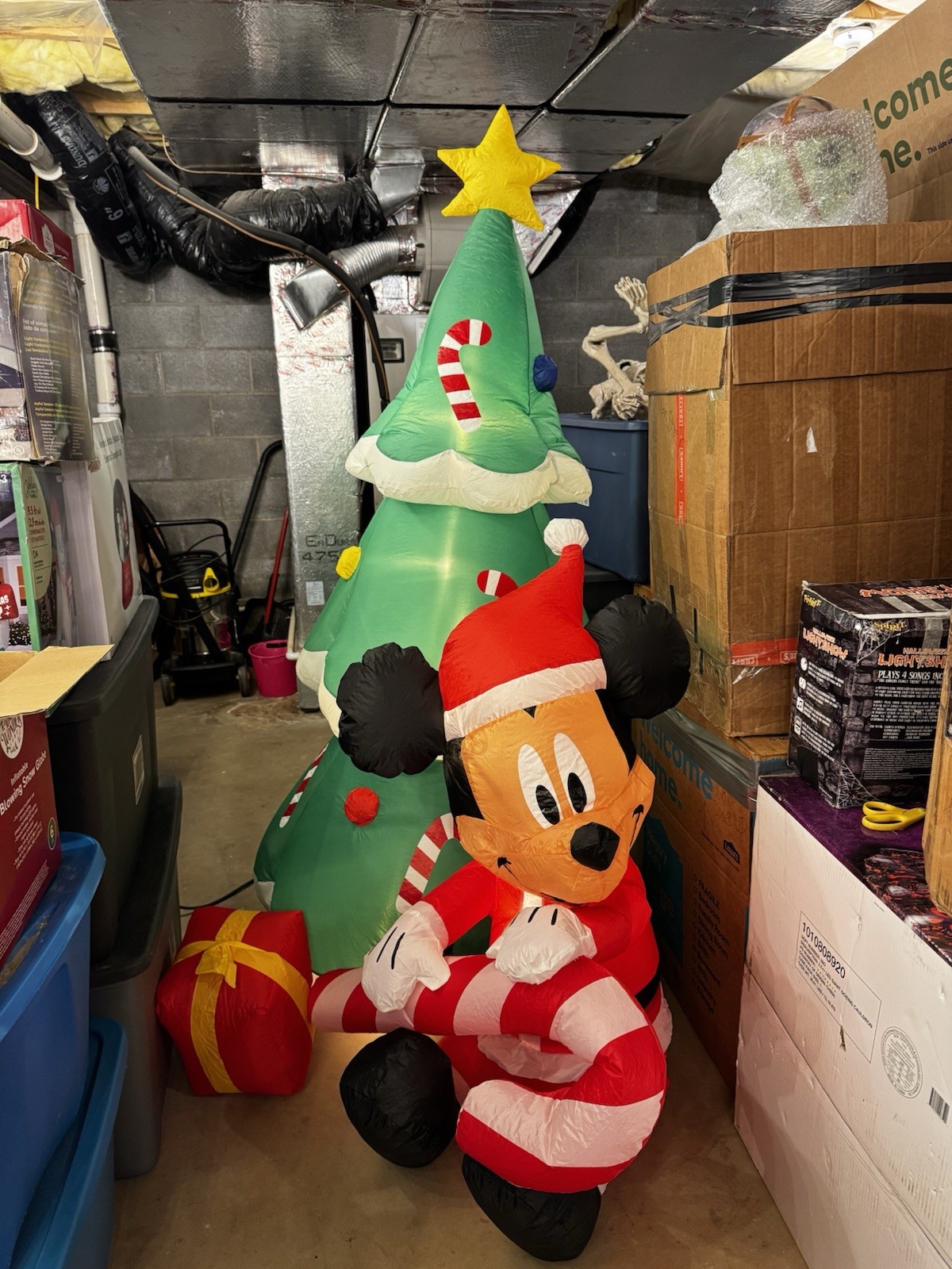 Customized 6ft Air blown Inflatable Mickey Mouse With Candy Cane