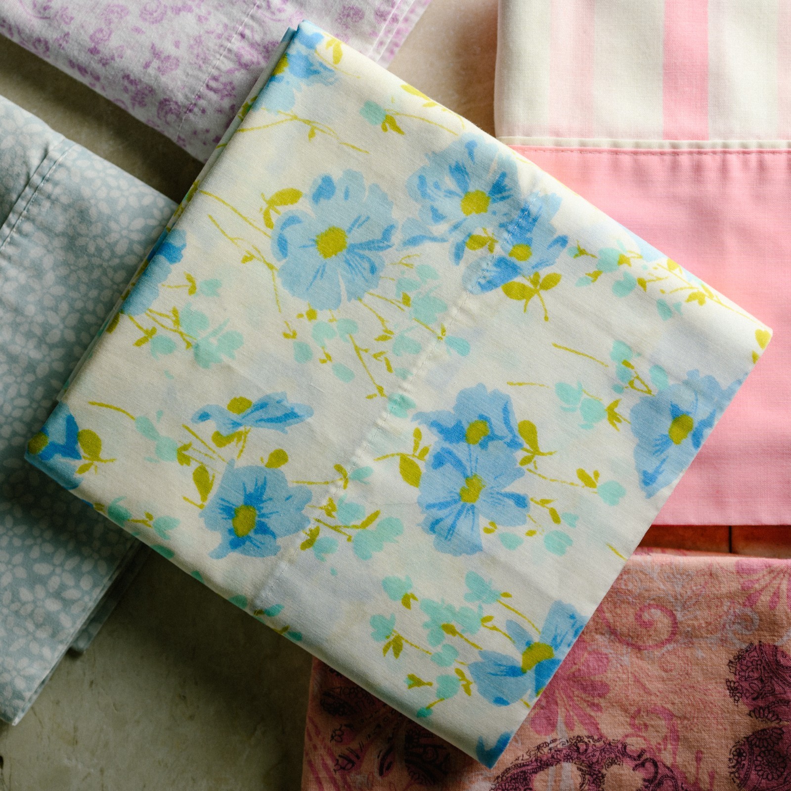 5 MCM Vintage Purple Blue Pink Standard Pillowcases Peace Sign Floral Stripes