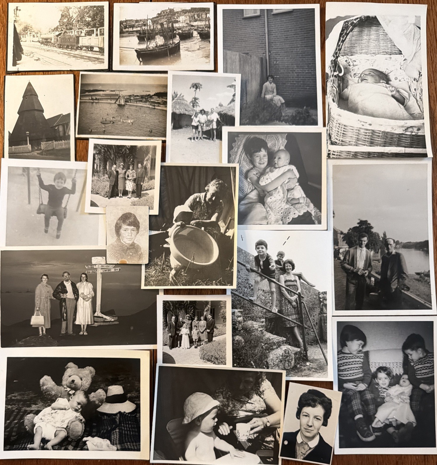 100 x Vintage Black & White Photographs 1930s-1970s Family Pictures Holidays (6)