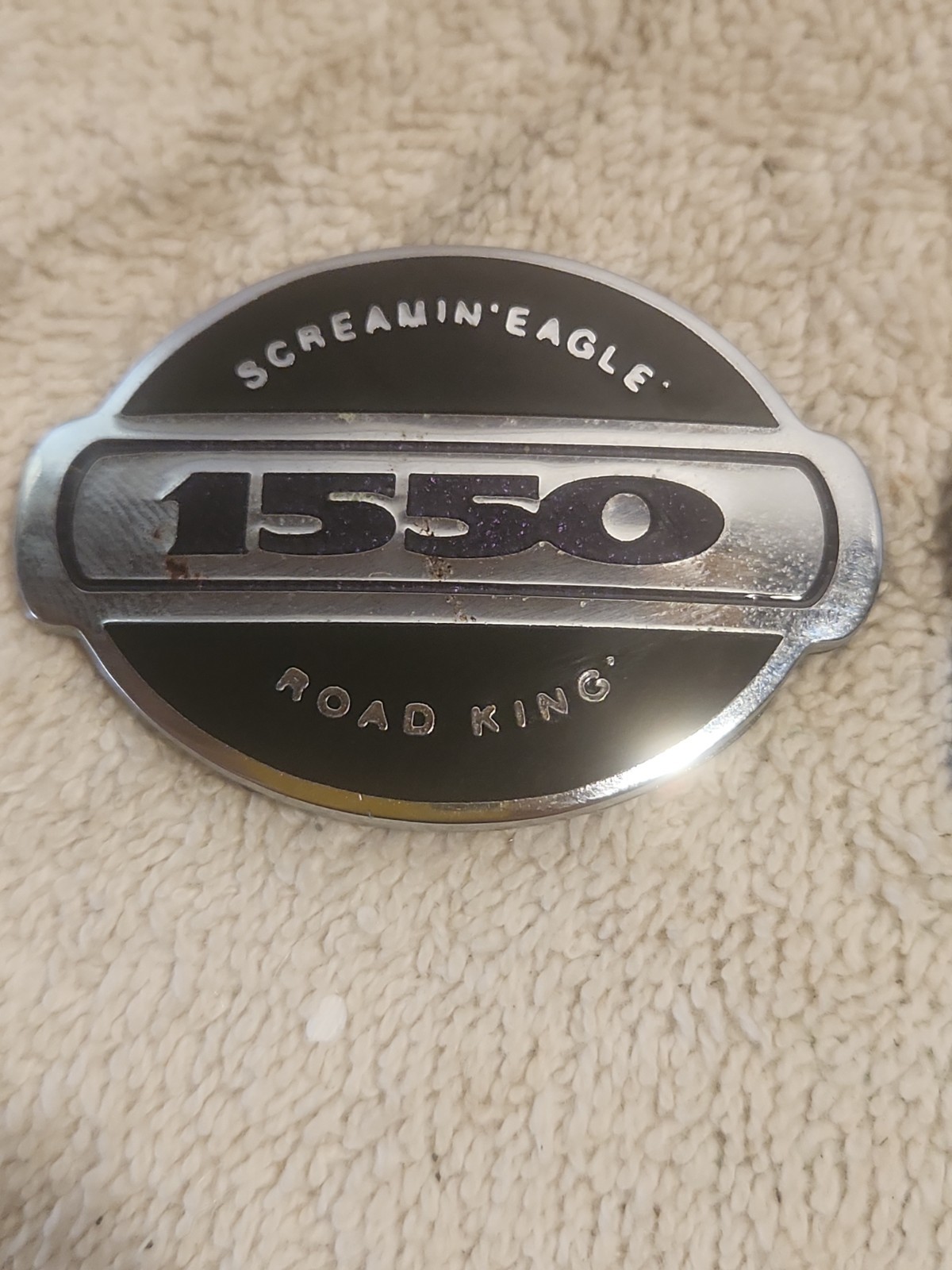 Genuine Pair Of Harley-Davidson Screaming Eagle 1550 Road King Emblems