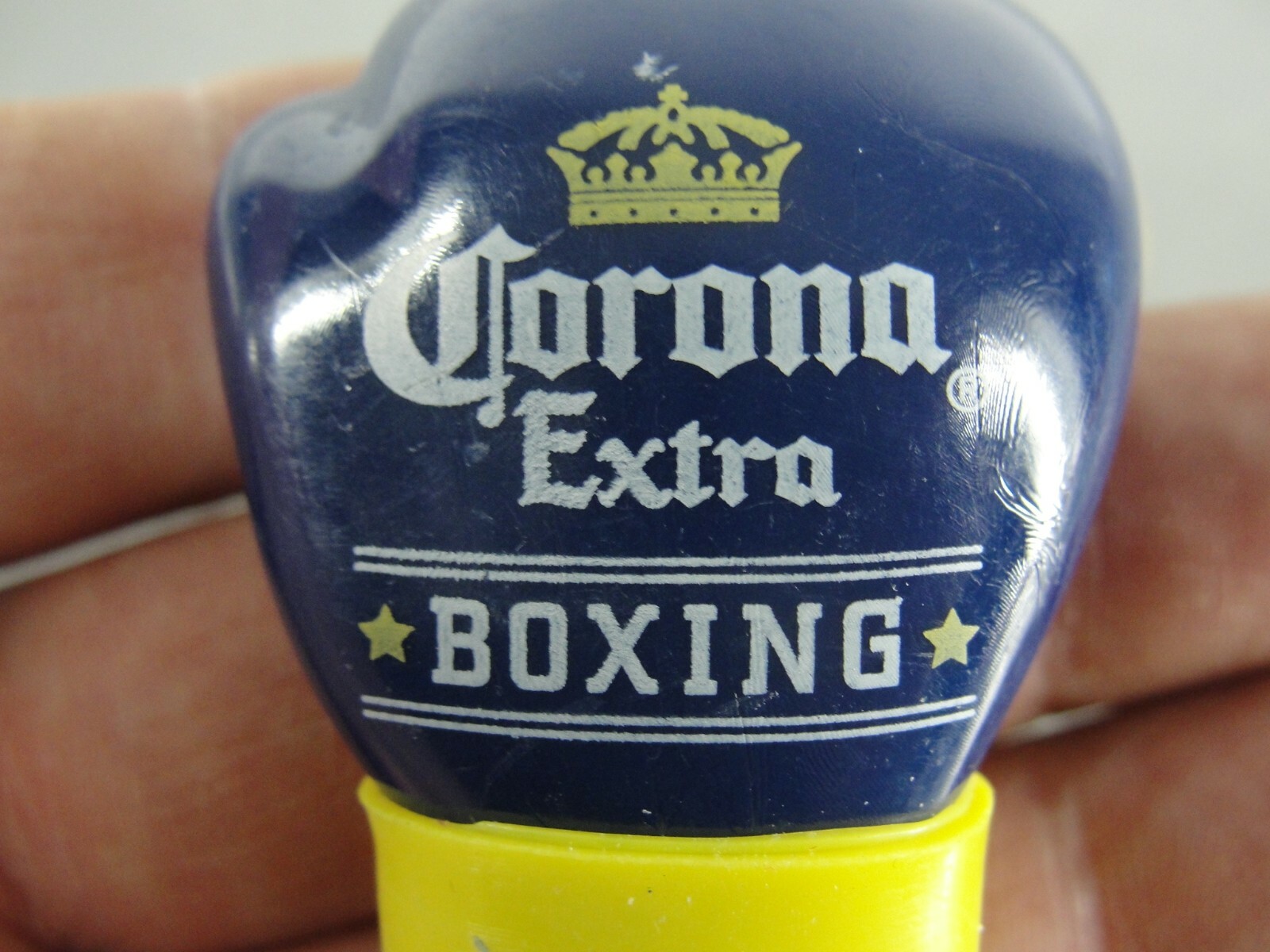 CORONA EXTRA BEER 💙 BOXING GLOVE BOTTLE OPENER ALUM KEYRING KEY CHAIN CHARM NEW