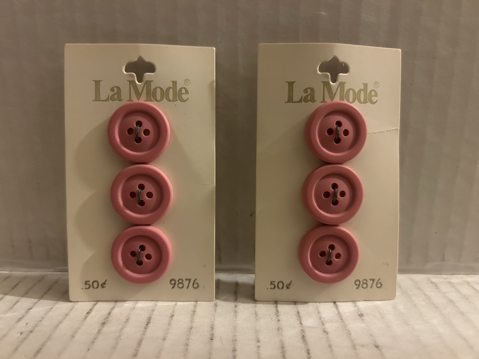 VTG La Mode PINK BUTTONS 3 count (6 Total) #9876 4-hole 3/4″ 19mm Italy, NOS