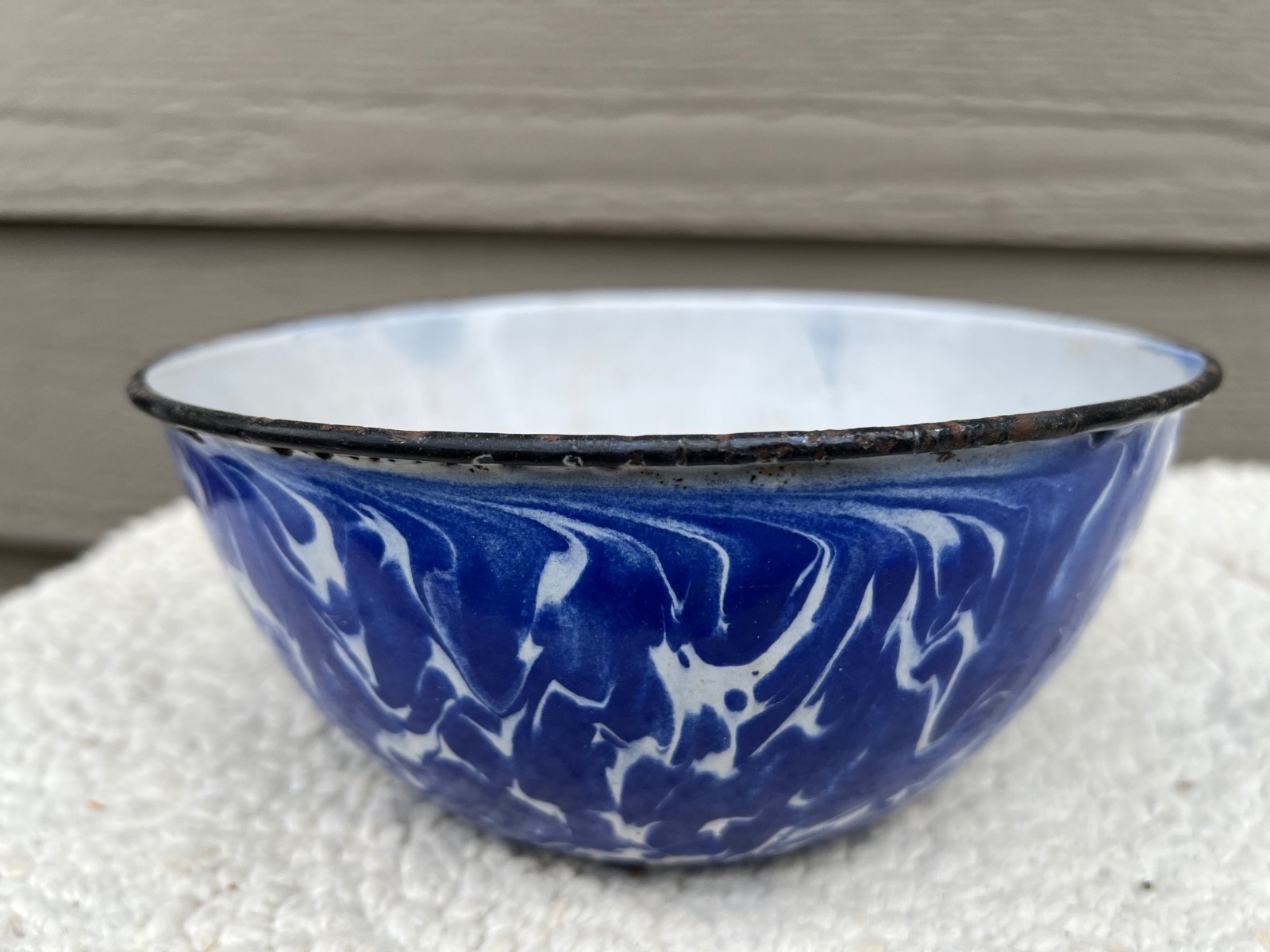 Graniteware Enamelware Very Nice Cobalt Blue and White Swirl 7.5” x 3.5” Bowl