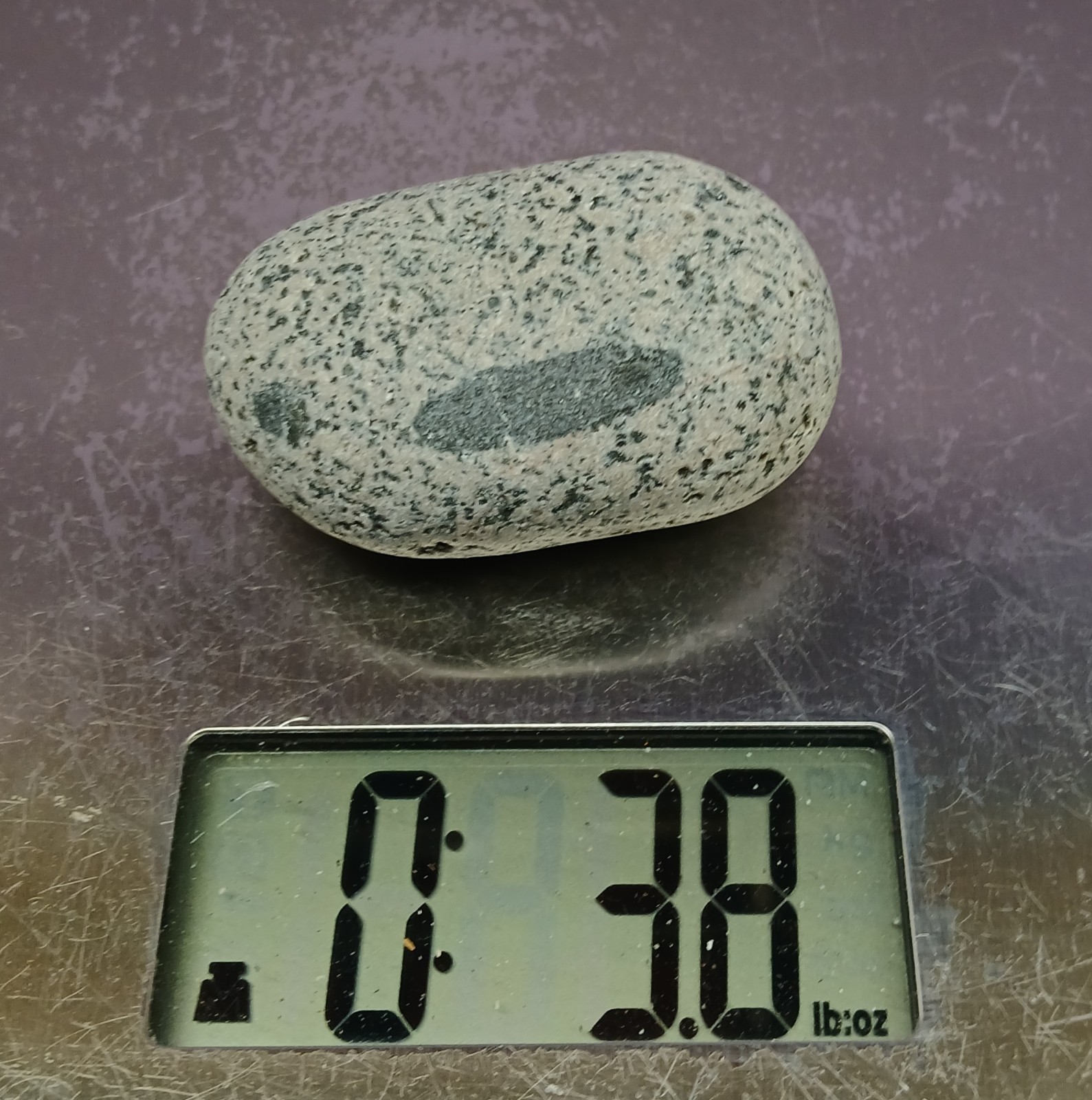 Fluorescent Sodalite (Yooperlite) – 3.8 oz. A Nice Bright Yooperlite
