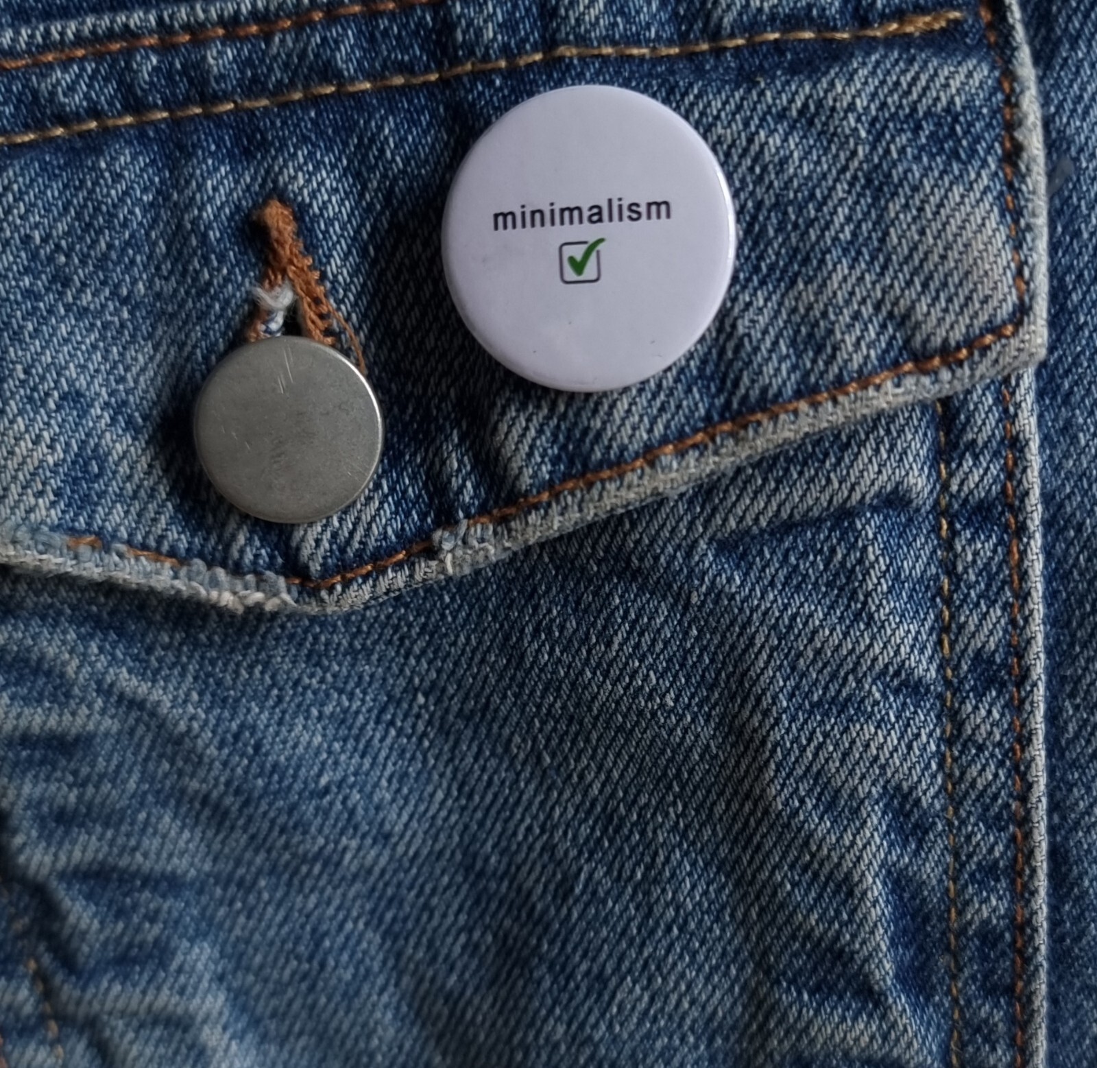 Minimalism – Small Button Badge – 25mm diam