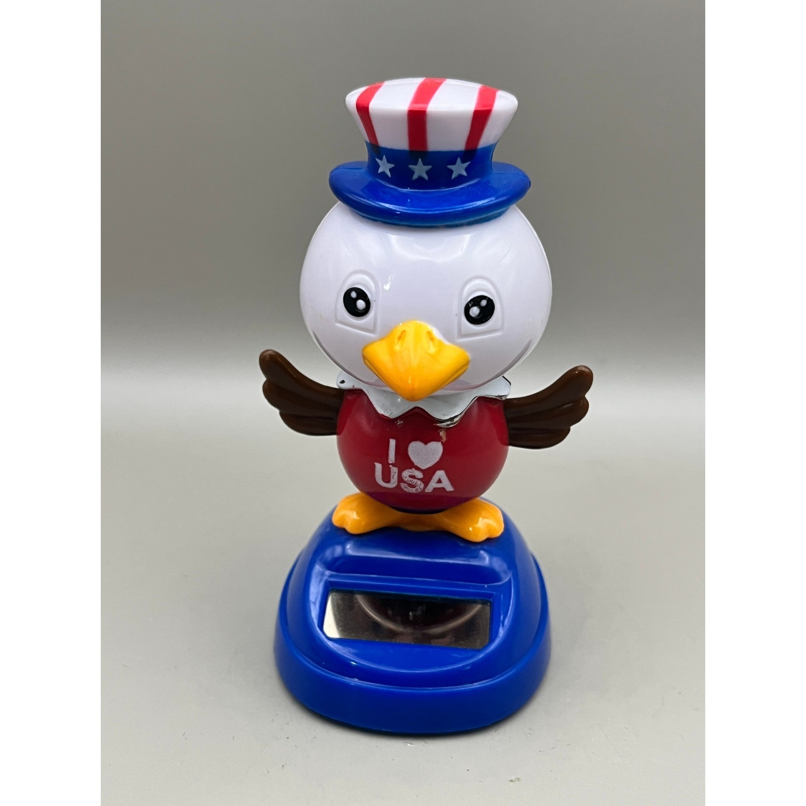 American Eagle Solar Sun Dancer Patriotic Dancing Bird I Love USA Uncle Sam 4.25