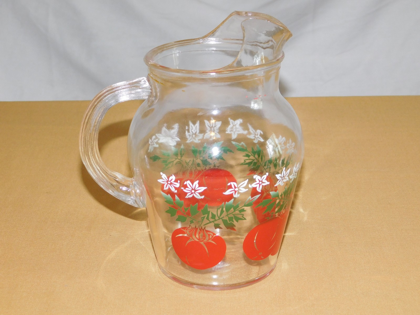 VINTAGE FRUIT KITCHEN 7 1/2″ HIGH GLASS PITCHER