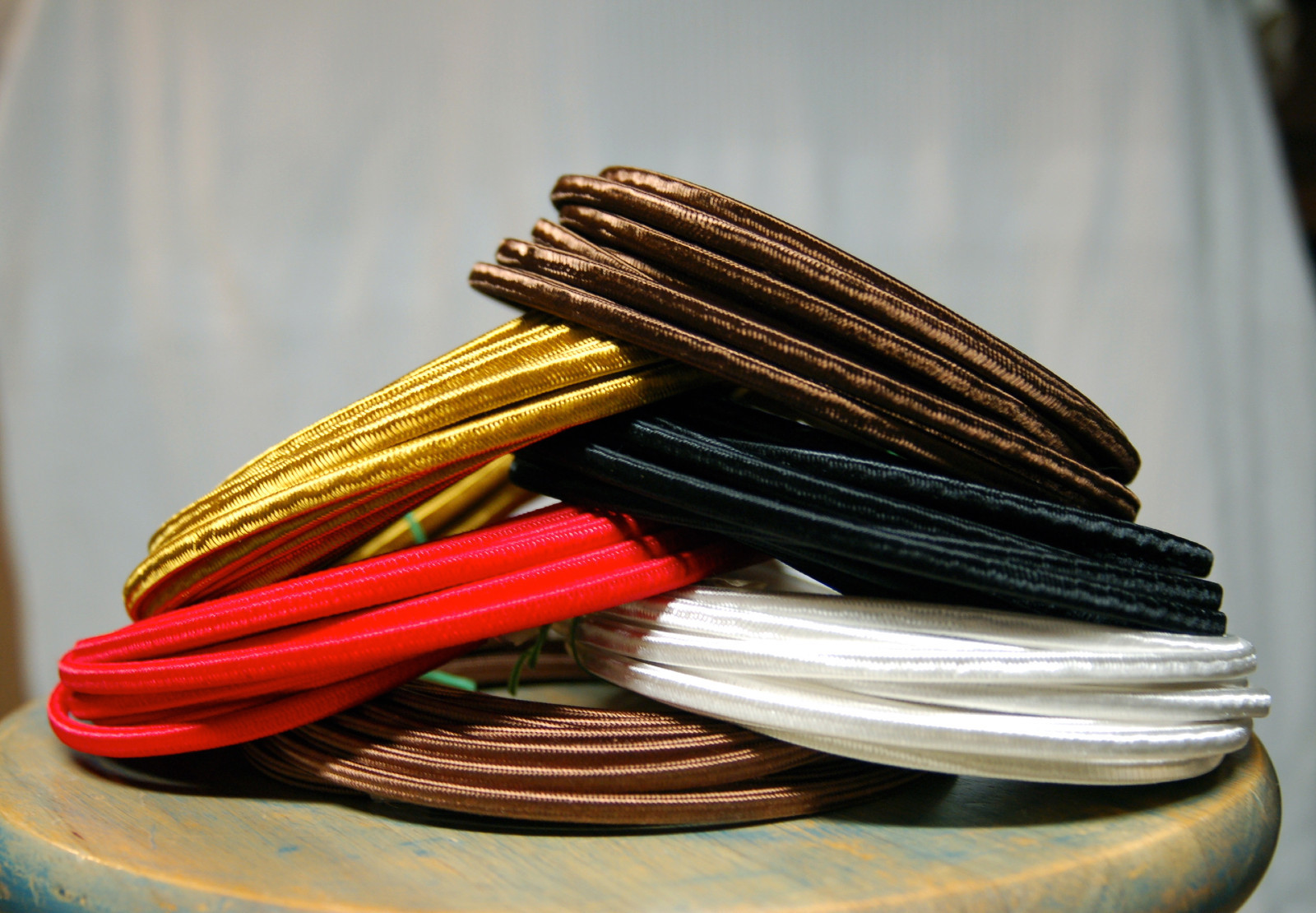 8′ Flat 2-Wire Cloth Covered Cord & Plug, Vintage Light Lamp Rewire Kit, Rayon