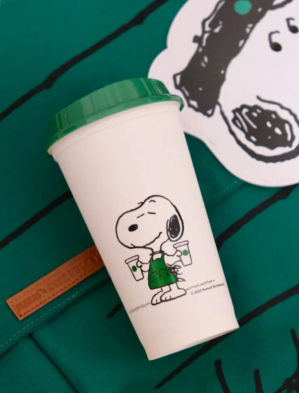 Peanuts x Starbucks Snoopy Reusable Cup 16oz / 473ml White Joe Kind Edition 2025