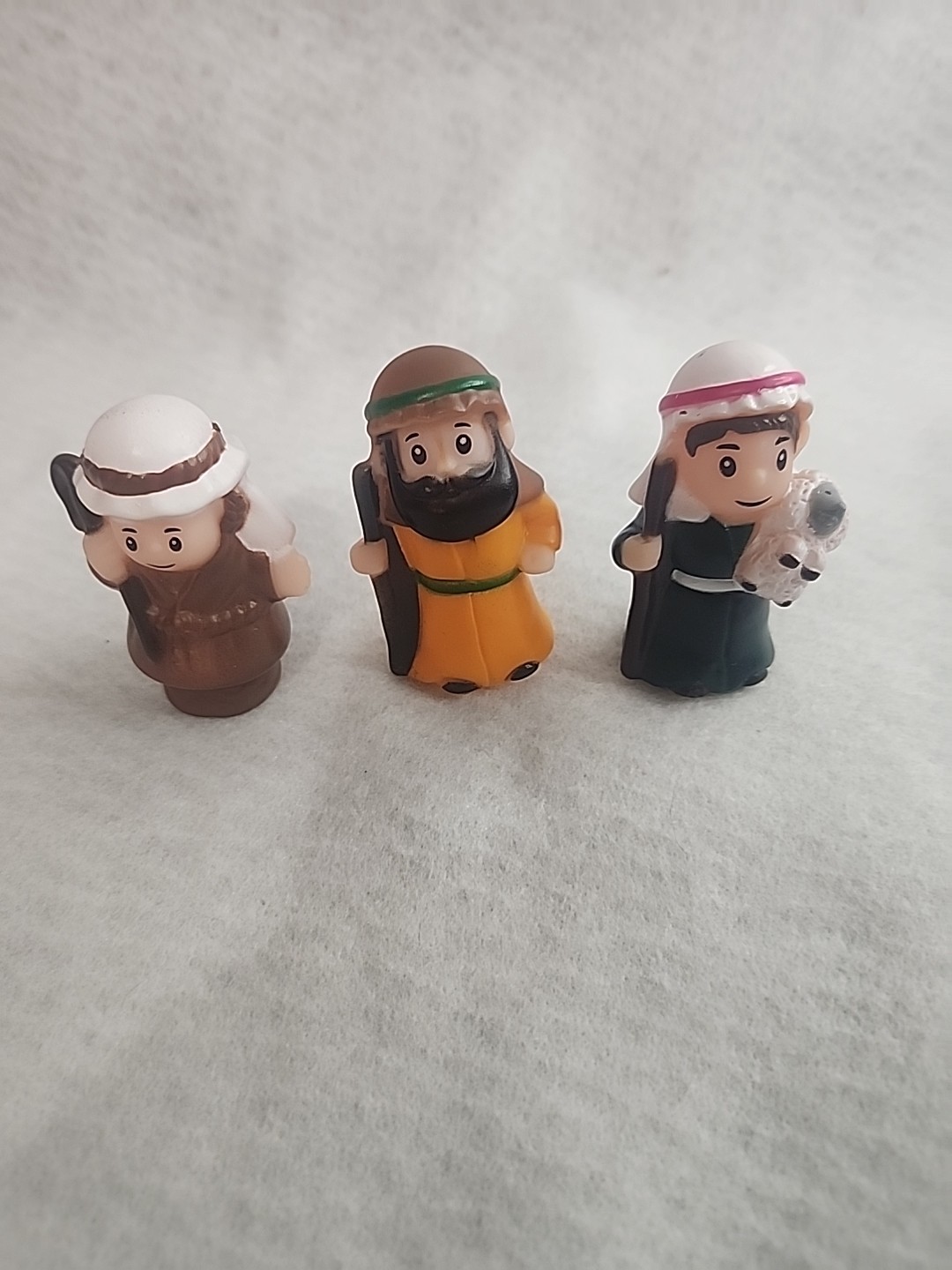 nativity replacement pieces 3 Shepherds, Camel &Horse Plastic 2.5 Inch Tall Toy