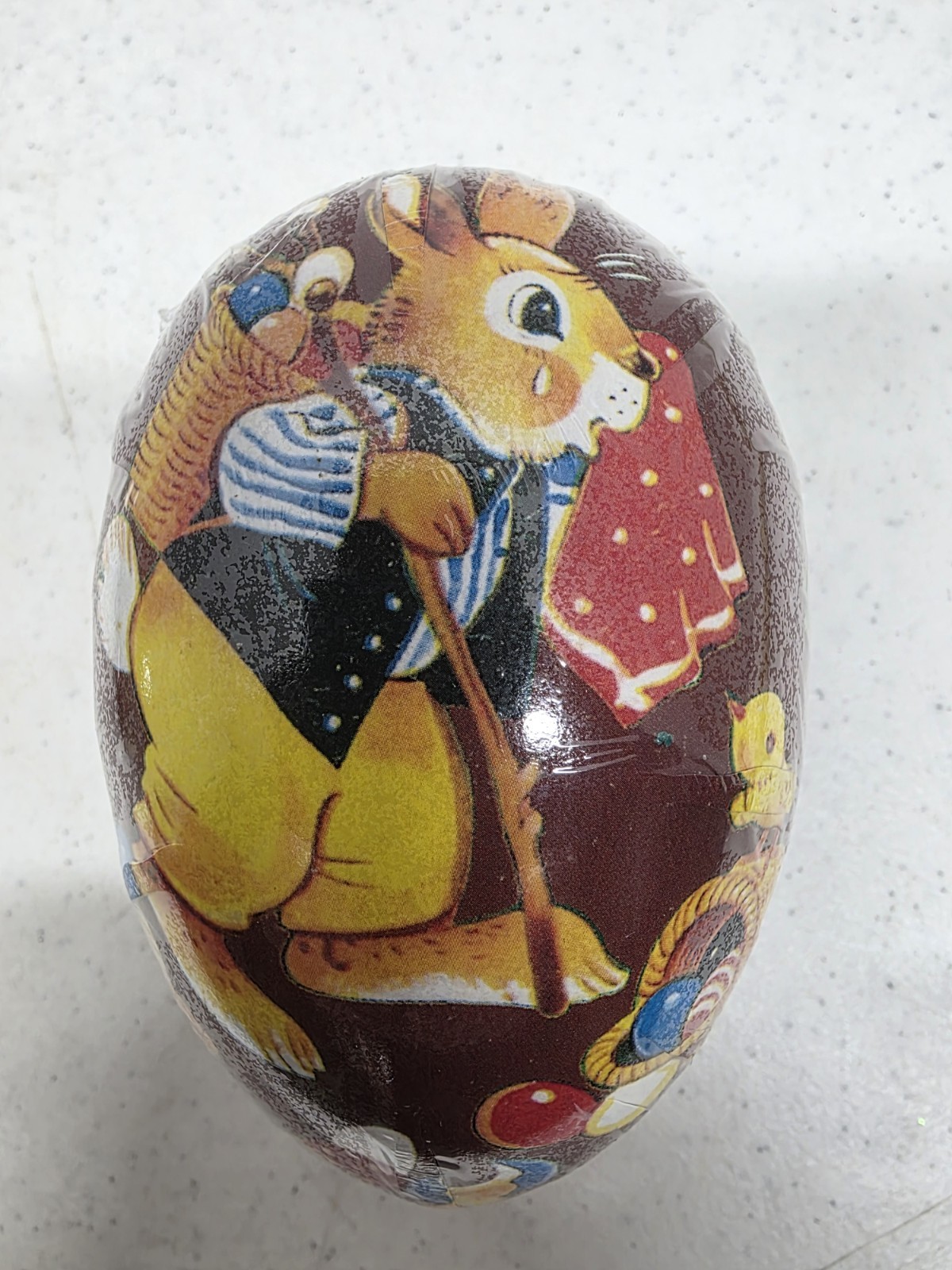 Nestler Paper Papier Mache Easter Egg Candy Container Hiking Bunny 4.5″ Sealed