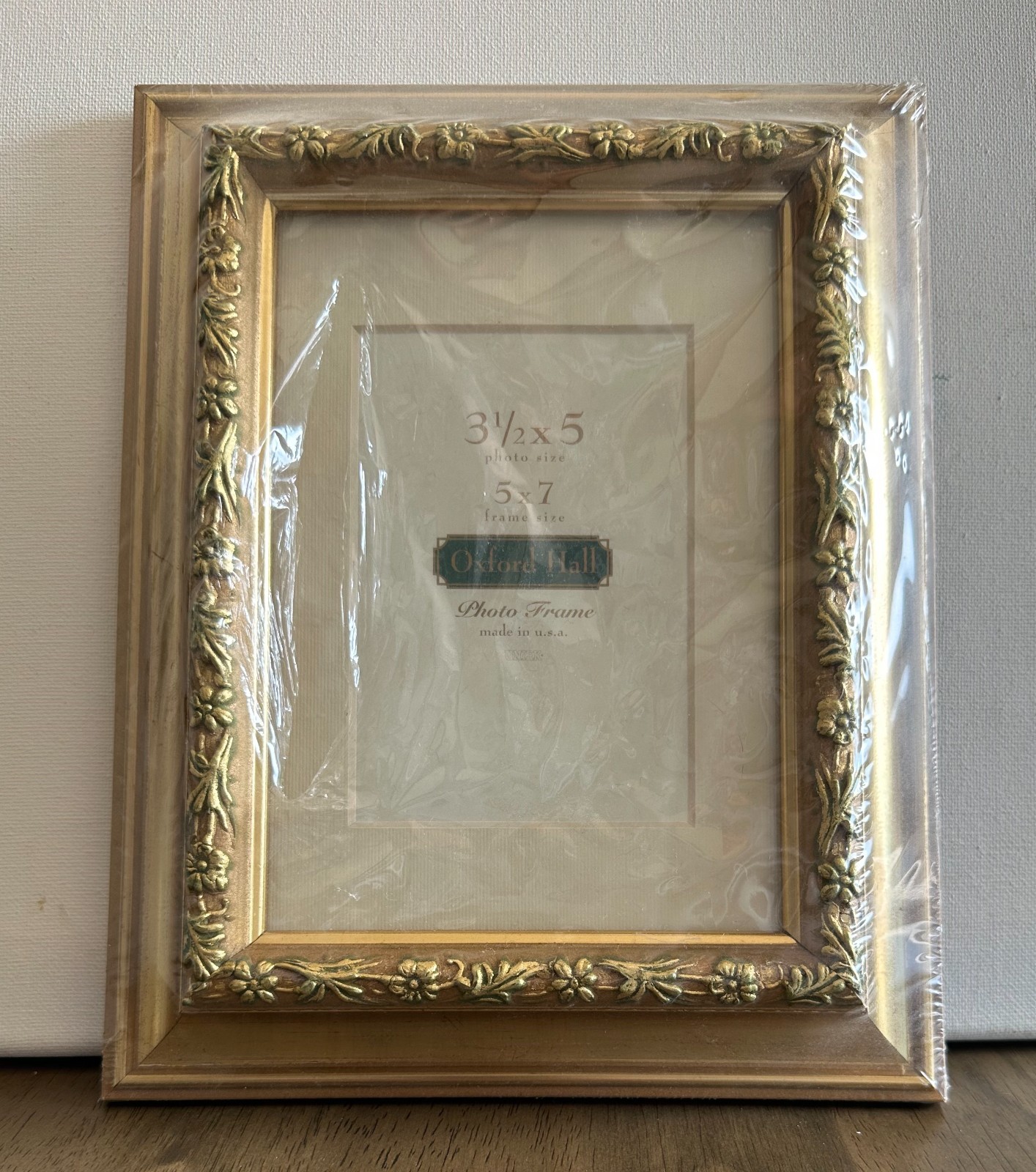 Vintage Gold Floral Ornate Wood Photo Frame 9.5” x 7.5” NEW