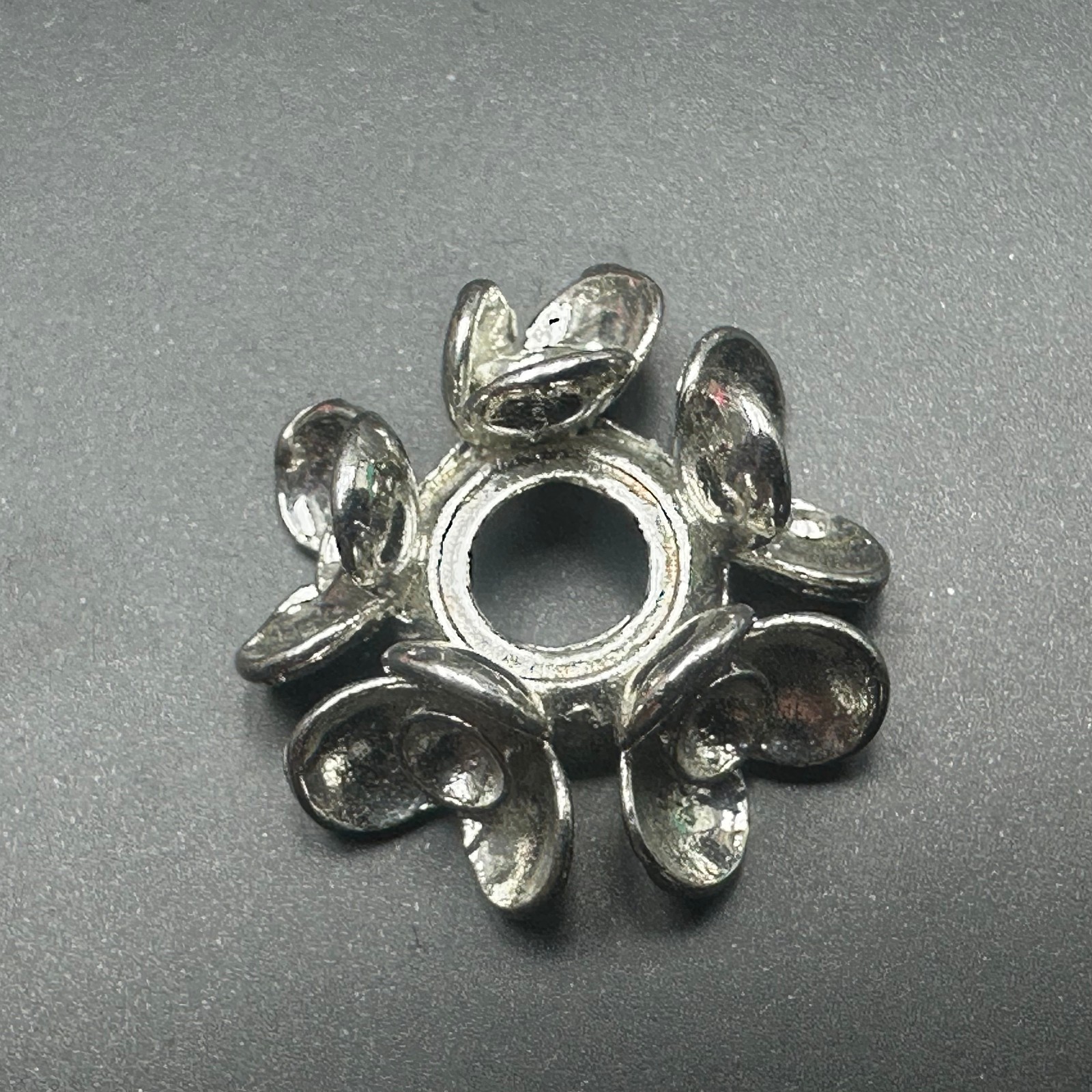 Metal crystal small ball basef