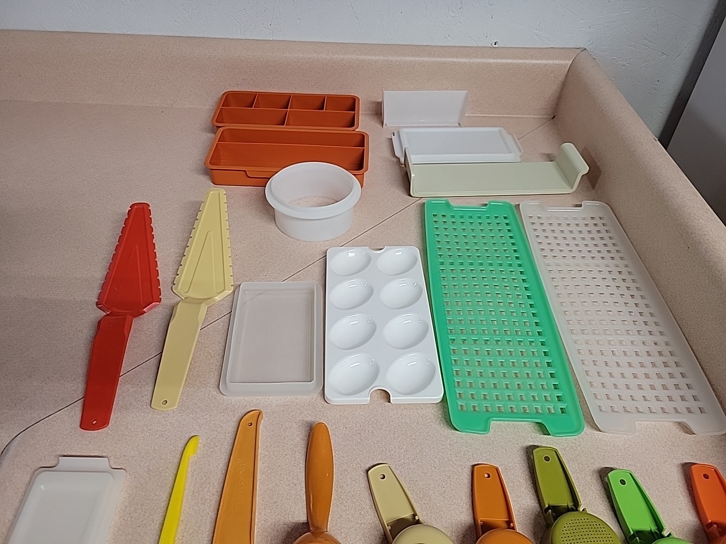 Vintage Tupperware Gadgets and Replacement Pieces, Al La Carte