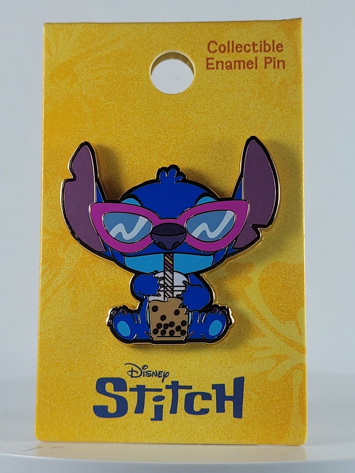 Enamel Pin – Disney Lilo & Stitch Drinking Boba Embossed Lapel Badge Trading NEW