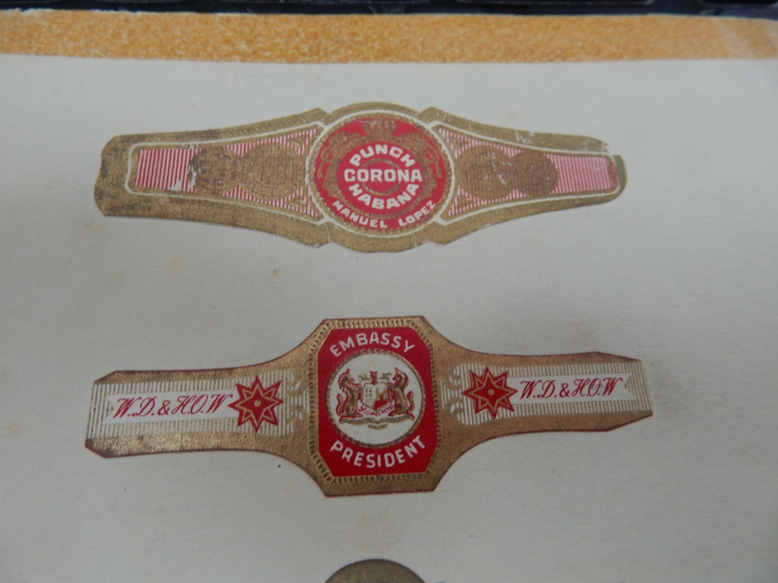 CIGAR LABELS SMALL PART COLLECTION TWO PAGES EACH LABEL ABOUT 6 X 1 CM