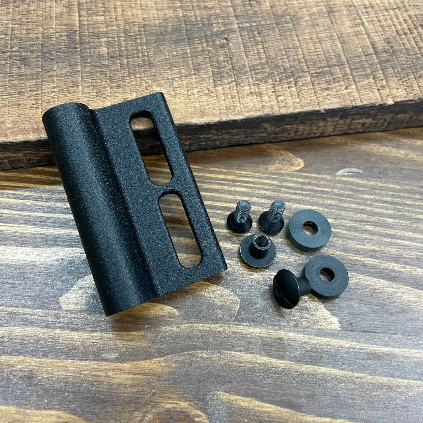 Custom Ferro Rod Holder for 5/16″ Rod – Nylon Carbon Fiber Vertical Mount Sheath