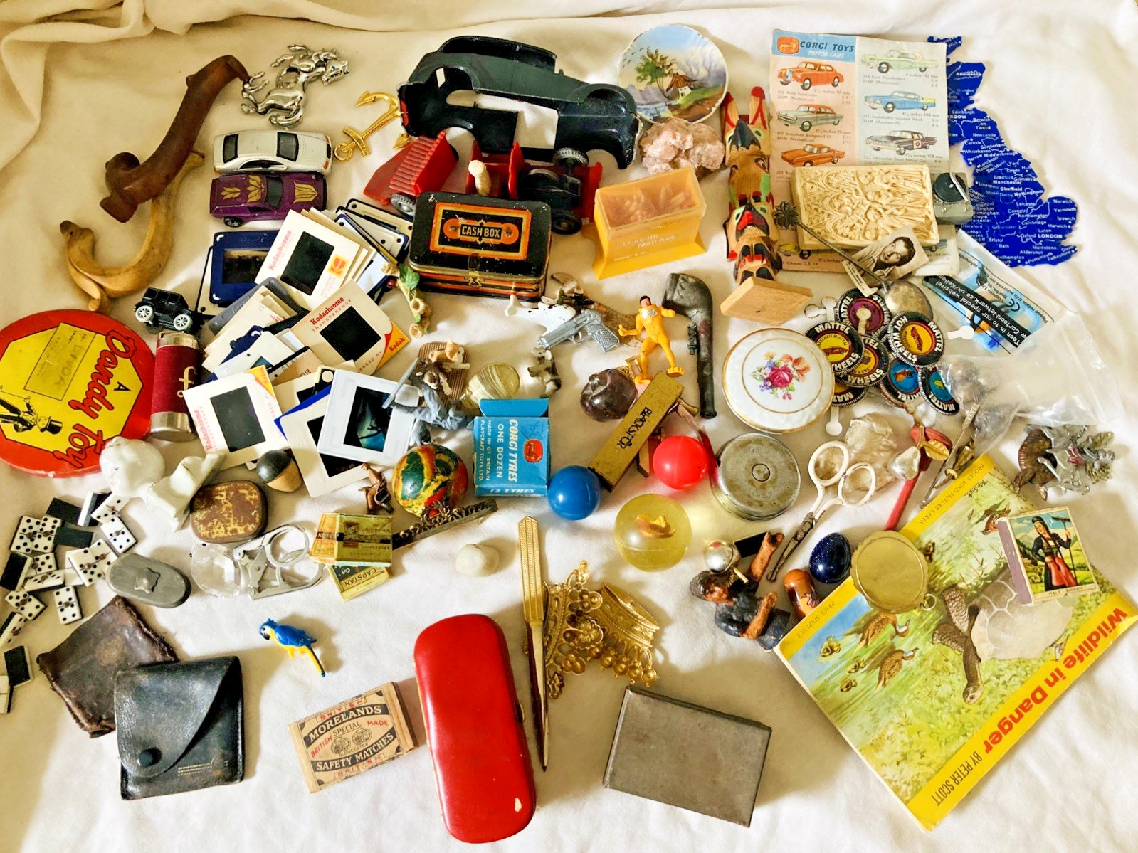 Large Job Lot Collection of Various Vintage & Antique Collectables Curious (13)