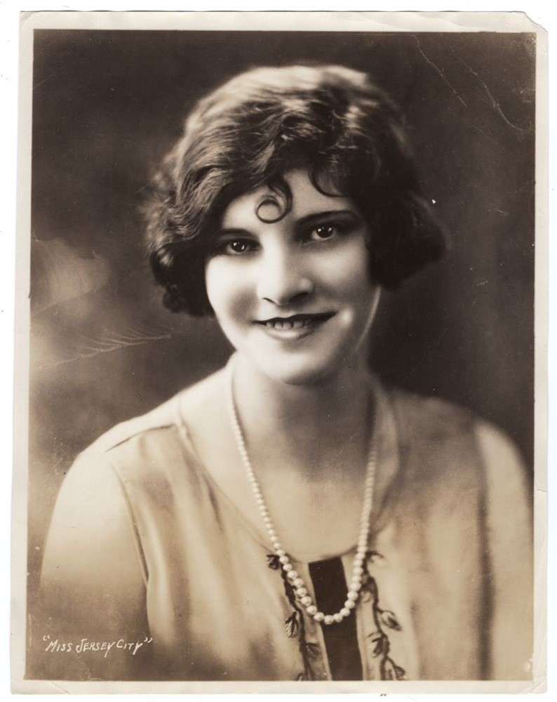 1925 Miss Jersey City Frances Glowacki Will be in Miss America Contest Photo