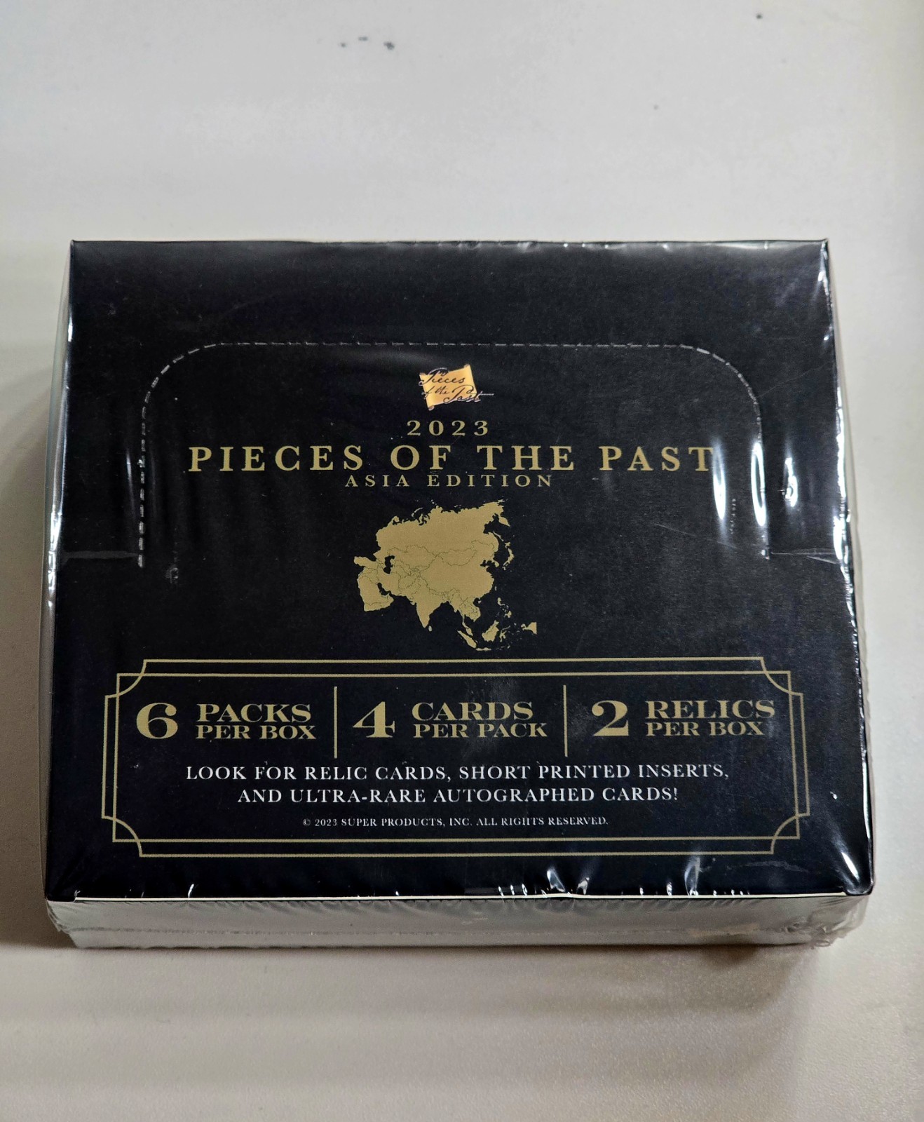 Pieces of the Past Asia Edition Hobby Box. (Keepsake Trading Cards 2025)