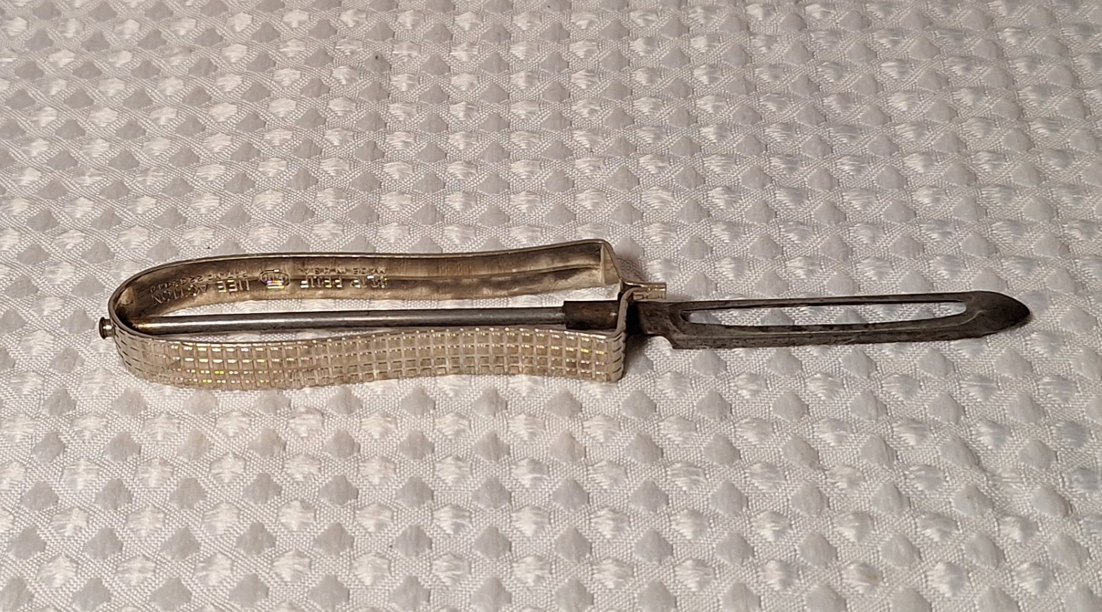 Vintage ECKO Nee Action Floating Blade Slip Pruf Vegetable Potato Peeler USA