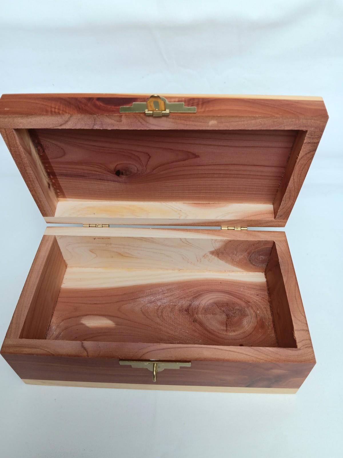Cedar Keepsake Memory Box with Lock and Key Chest Souvenir Jewelry Trinket