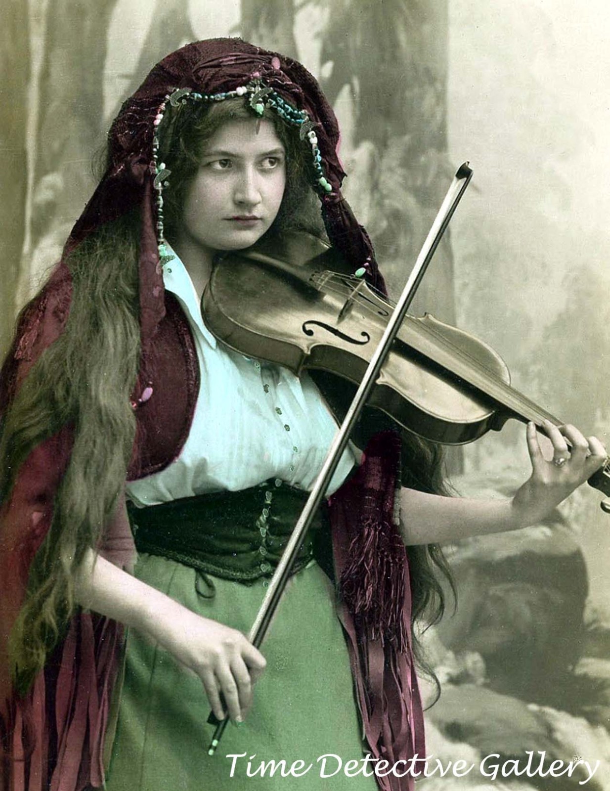 Gypsy Woman Playing the Violin – Historic Photo Print