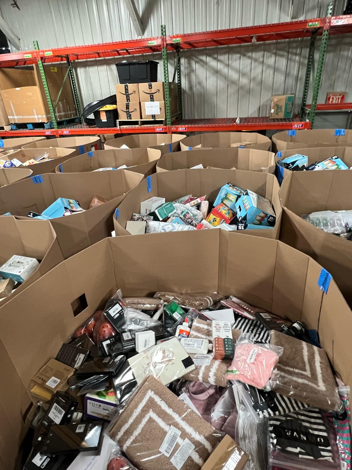 50 PCS – AMAZON MYSTERY BOXES!!! LIQUIDATION BRAND NEW (( LARGE BOX ))