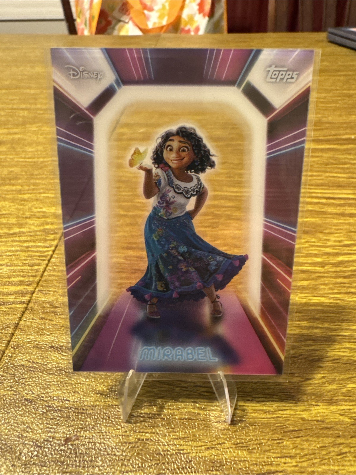 2026 Topps Disney Neon Mirabel PETG Lights #NPL-16