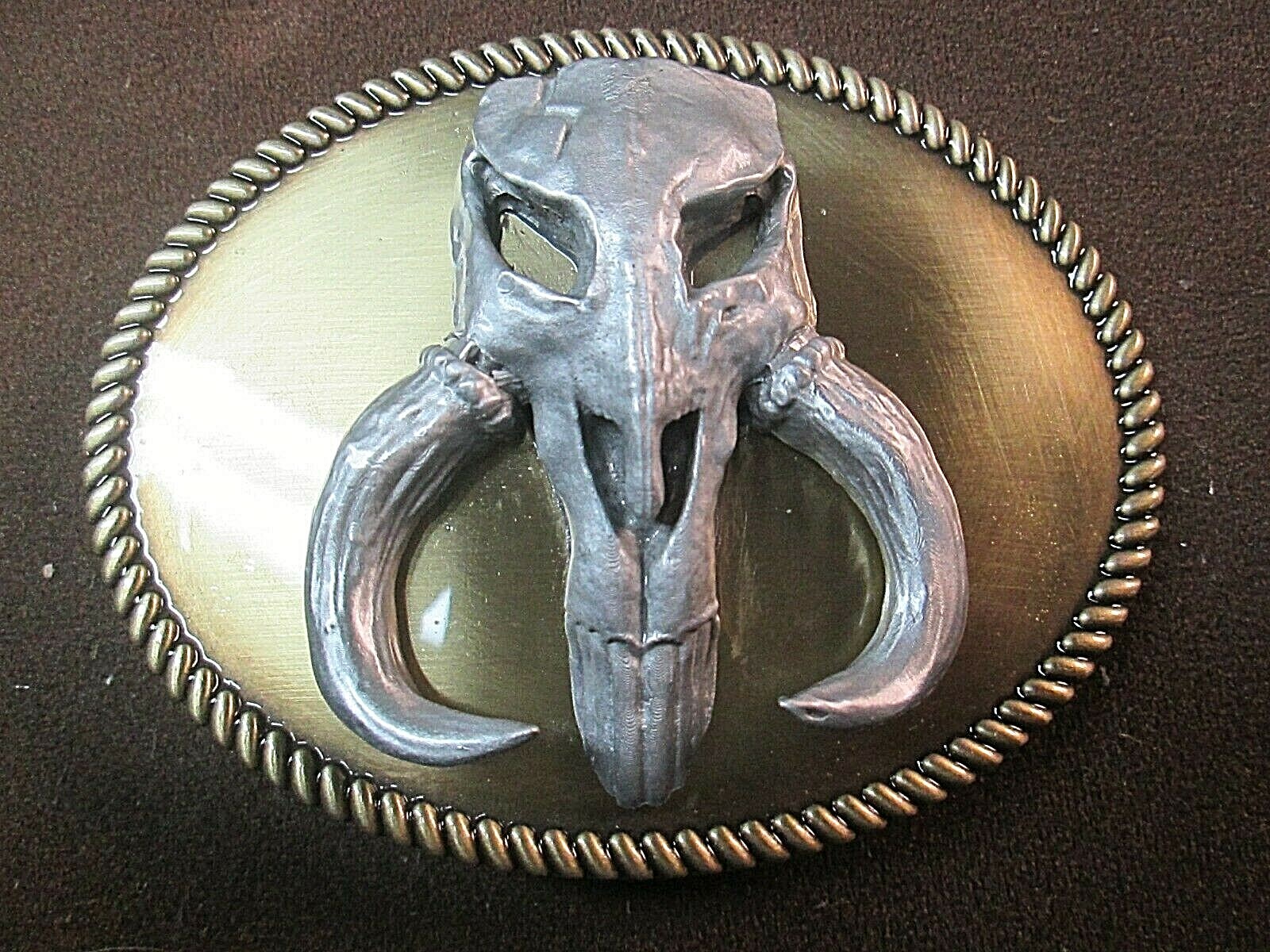 the mandalorian mythosaur skull star wars biker belt buckle