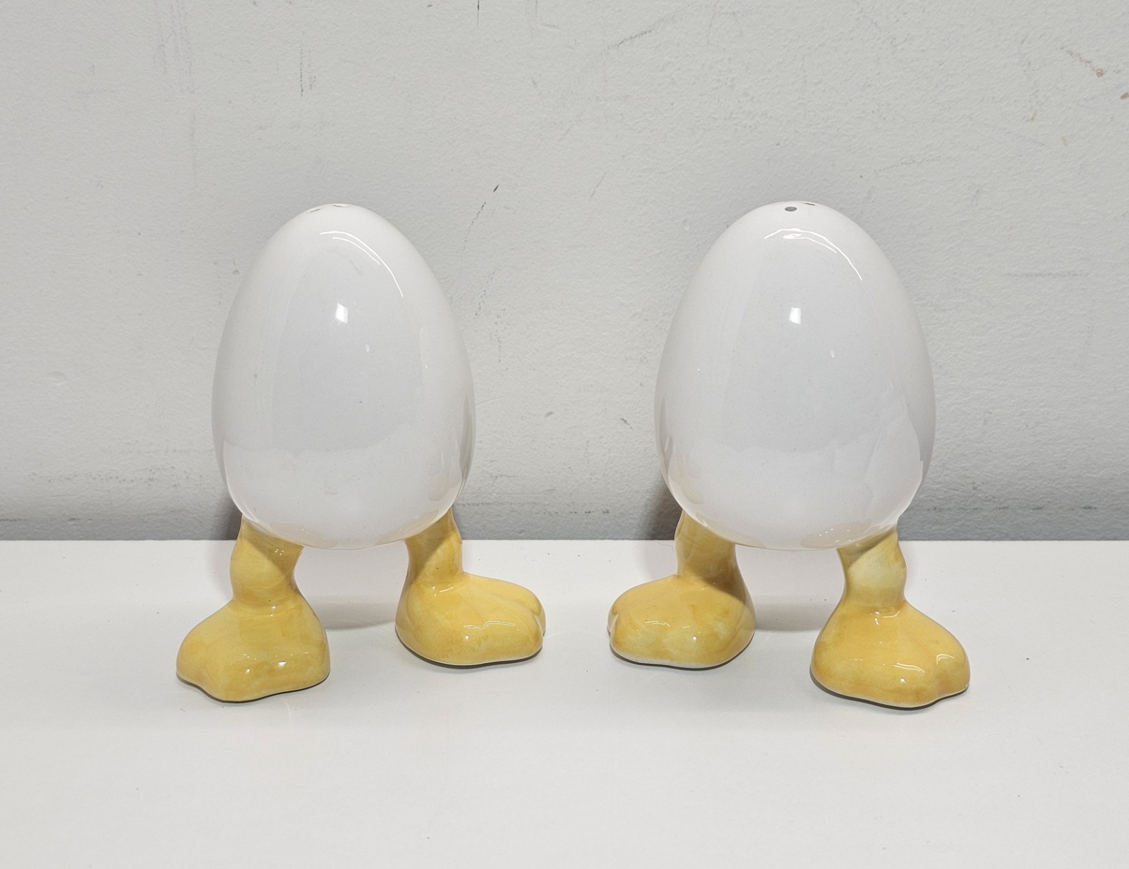 Cracked Eggs With Legs Salt N’ Pepper Shaker Set