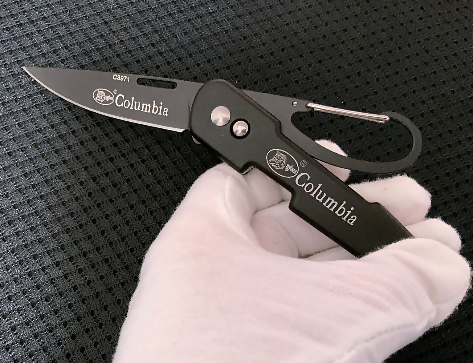 Carabiner Clip Columbia Brand Sharp Folding Knife