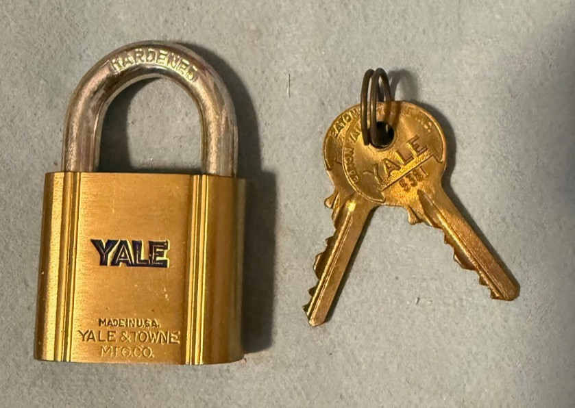 Vintage New In Box Yale 5 Pin Tumbler Padlock. No 773 2 Keys & Original Box!